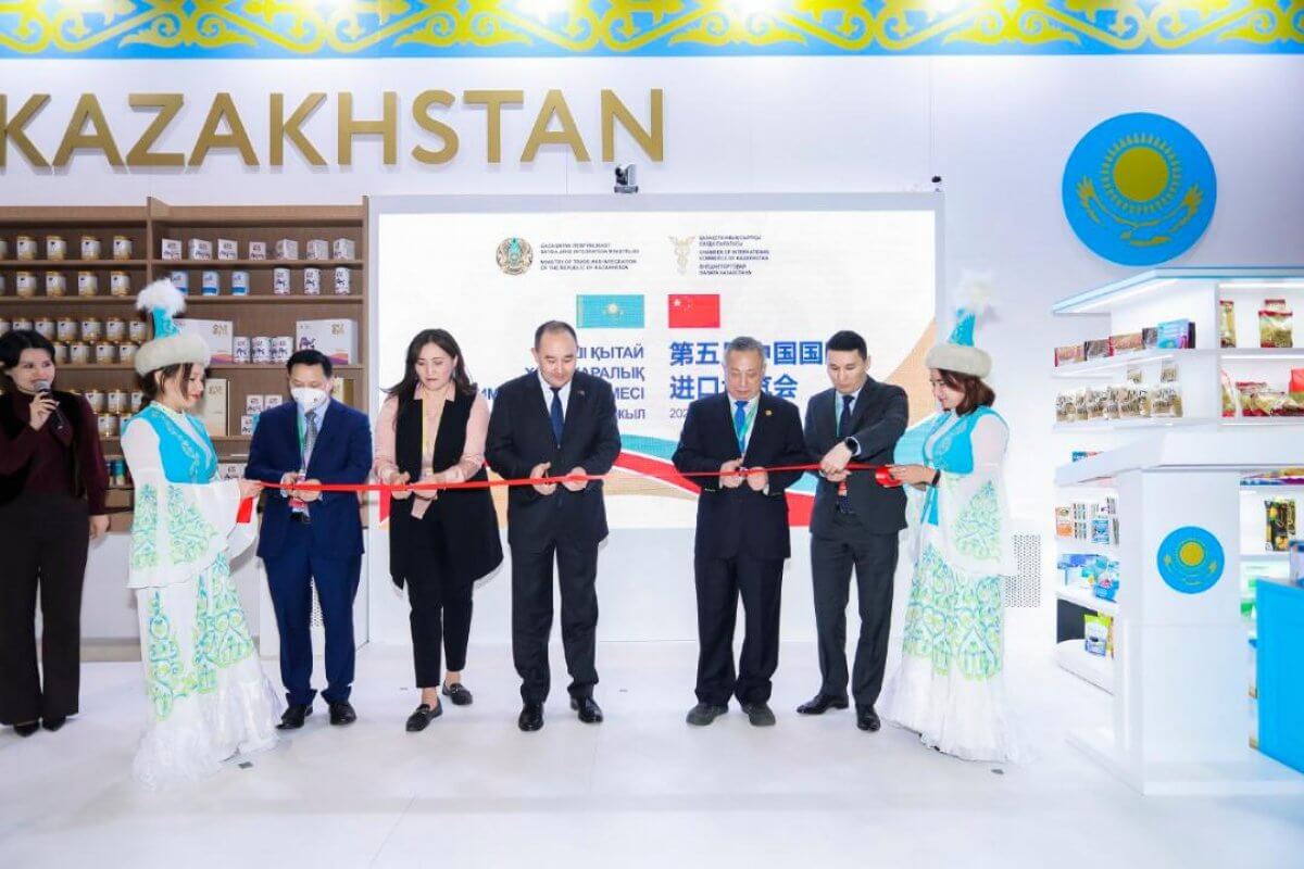 Сделка на 18 млн долларов: компания из Казахстана заключила контракты на выставке в Шанхае