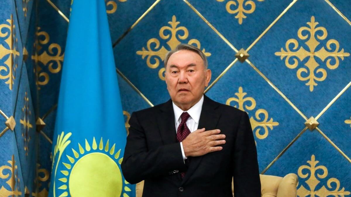 Назарбаев больше не Елбасы