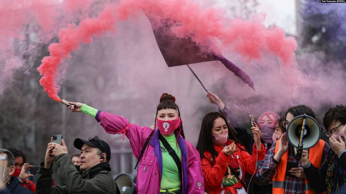 Женский феминистский митинг 8 марта состоится в Алматы