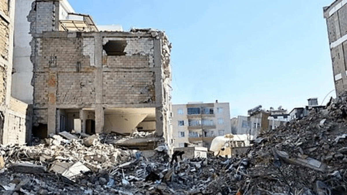 В Турции более 600 человек стали фигурантами уголовных дел о разрушенных зданиях