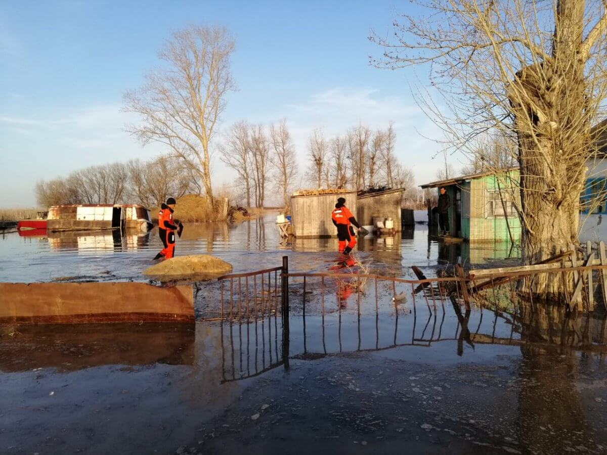 Река затопила 6 домов в Костанае, выйдя из берегов