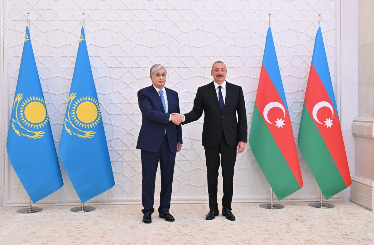 Президент Азербайджана совершит официальный визит в Казахстан