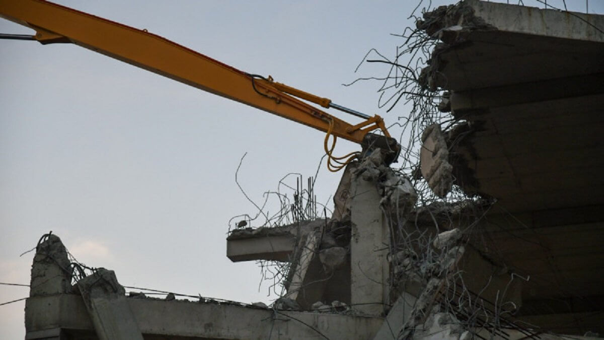 Незаконно строящийся жилой комплекс снесут в Астане