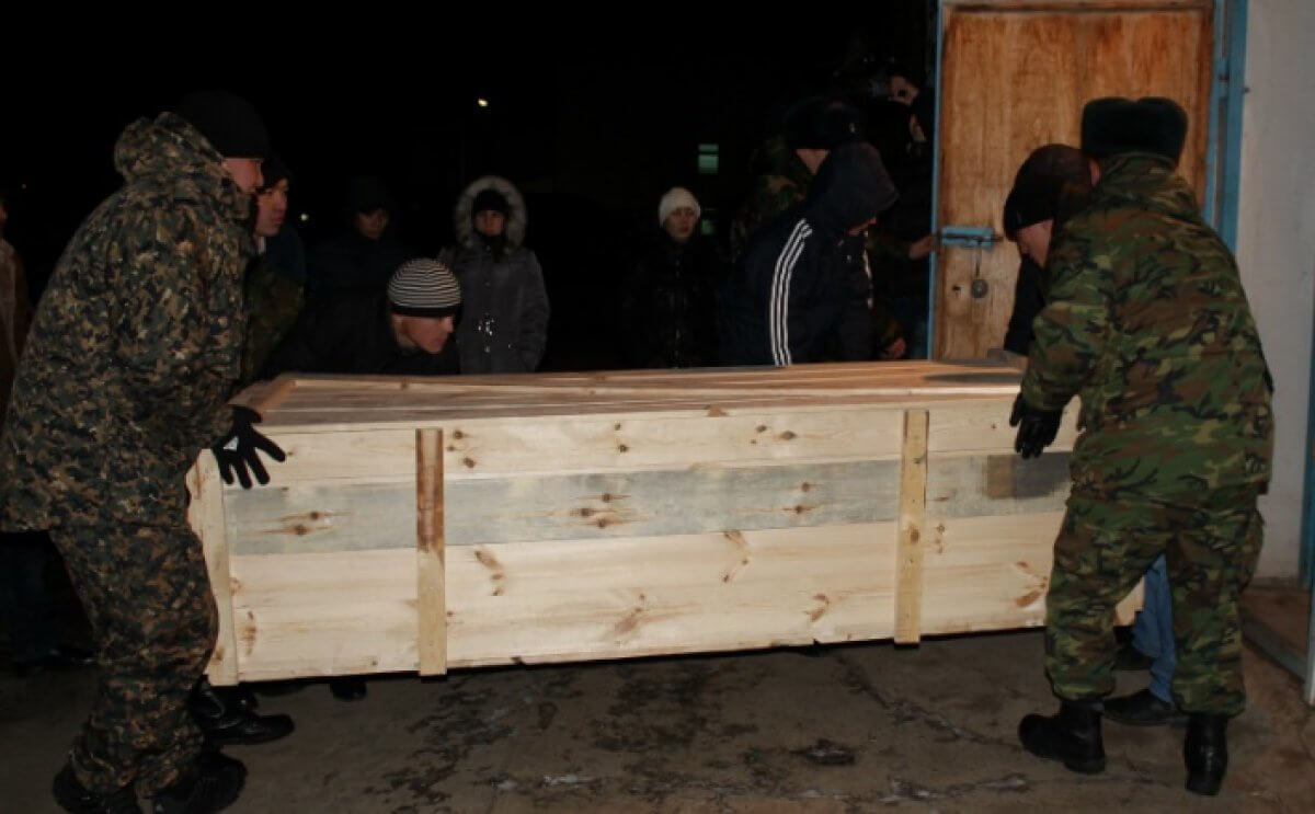 За 4 месяца с начала года 11 военнослужащих погибли в Казахстане
