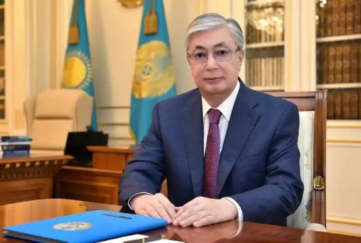 Касым-Жомарт Токаев поздравил казахстанцев с Днем единства народа