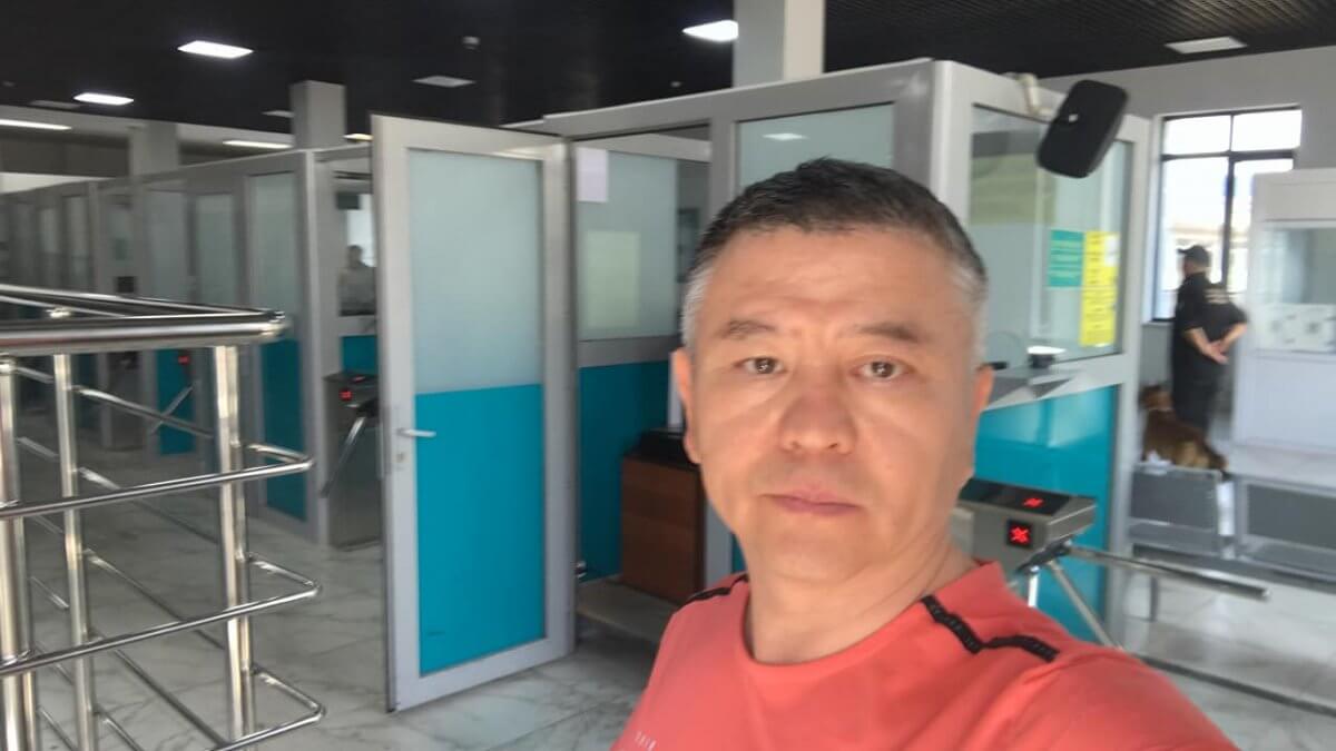 Мухтара Тайжана не впустили в Казахстан