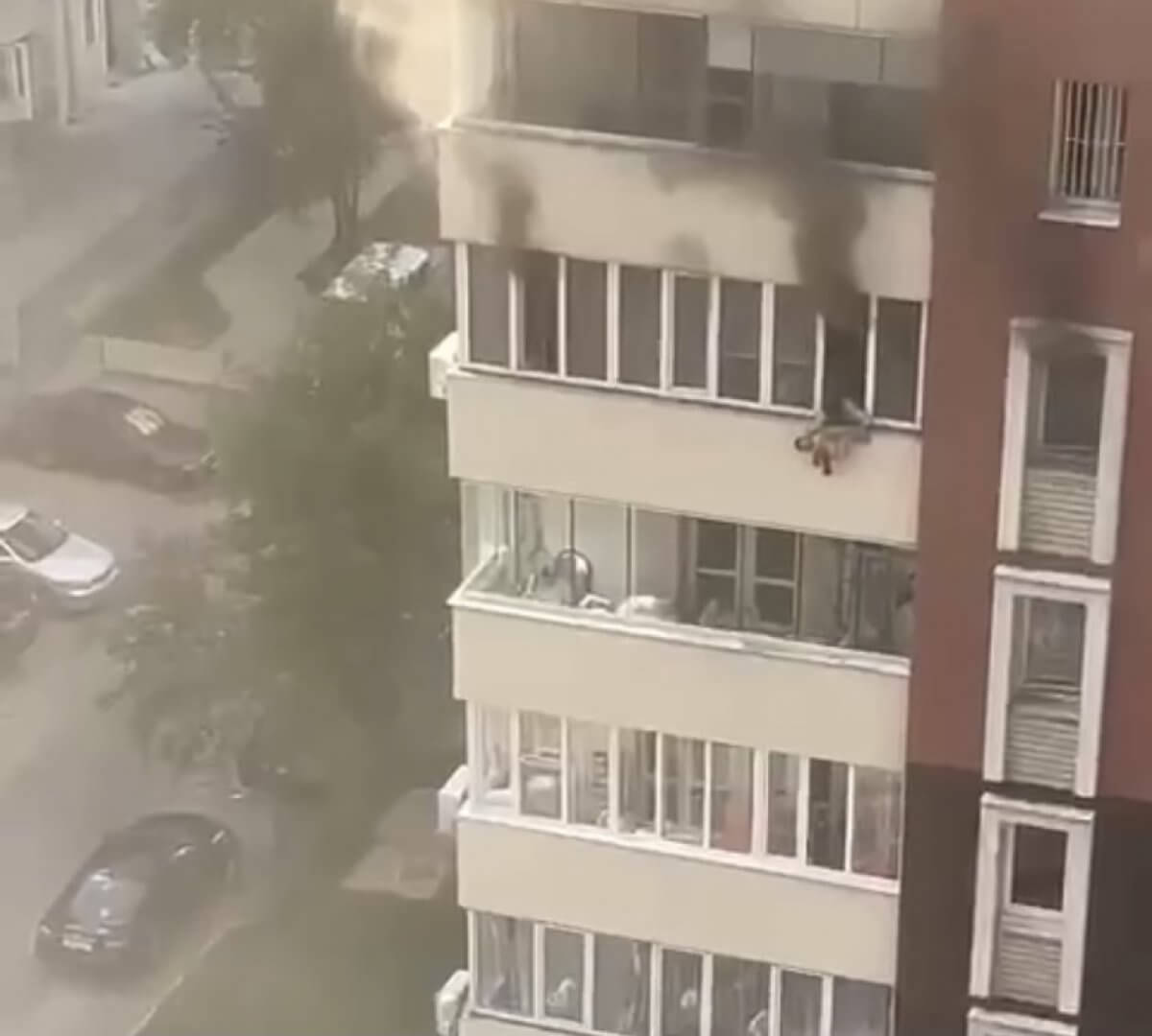 В ЖК Аккент в Алматы произошел пожар