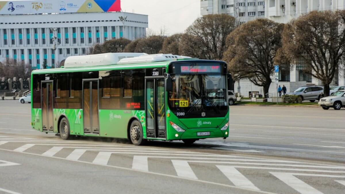 Проезд в общественном транспорте в Алматы подорожал
