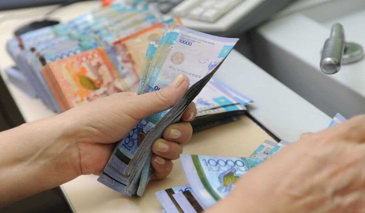Работникам сферы культуры Алматы повысят зарплату