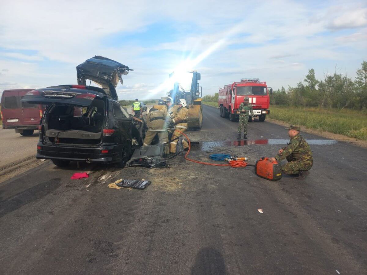 Четыре человека погибли в ДТП в Костанайской области