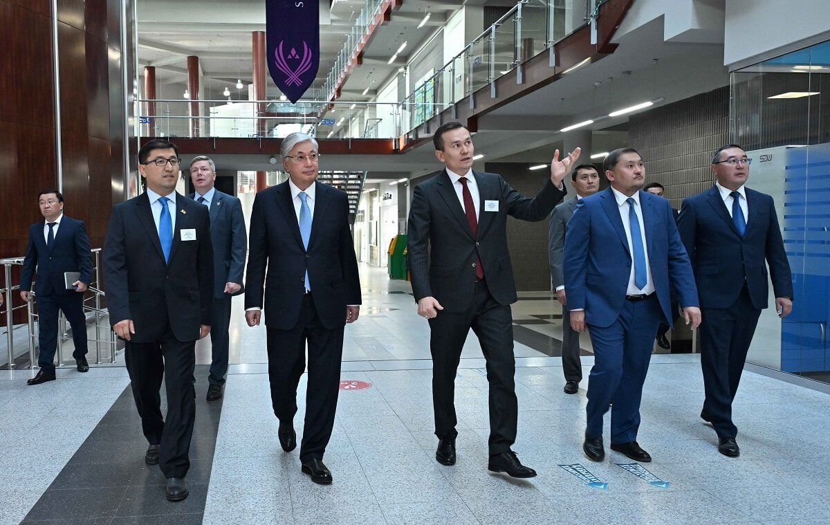Глава государства посетил Университет имени Сулеймана Демиреля