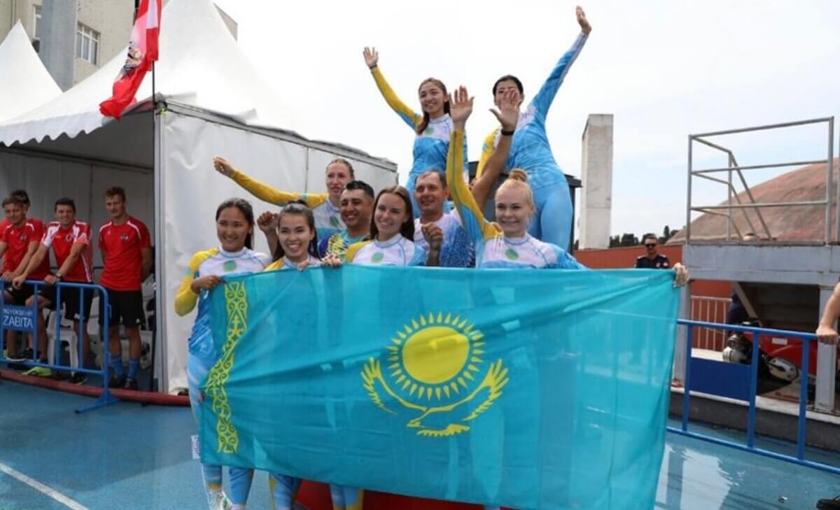Казахстанская национальная сборная взяла две медали на чемпионате мира по пожарно-спасательному спорту