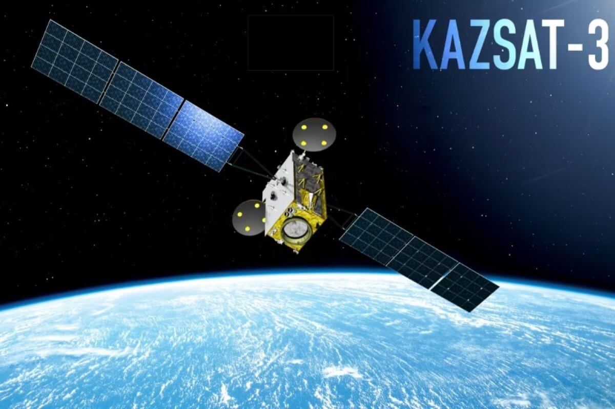 Эфир казахстанских телеканалов прервался из-за сбоя спутника KazSat-3