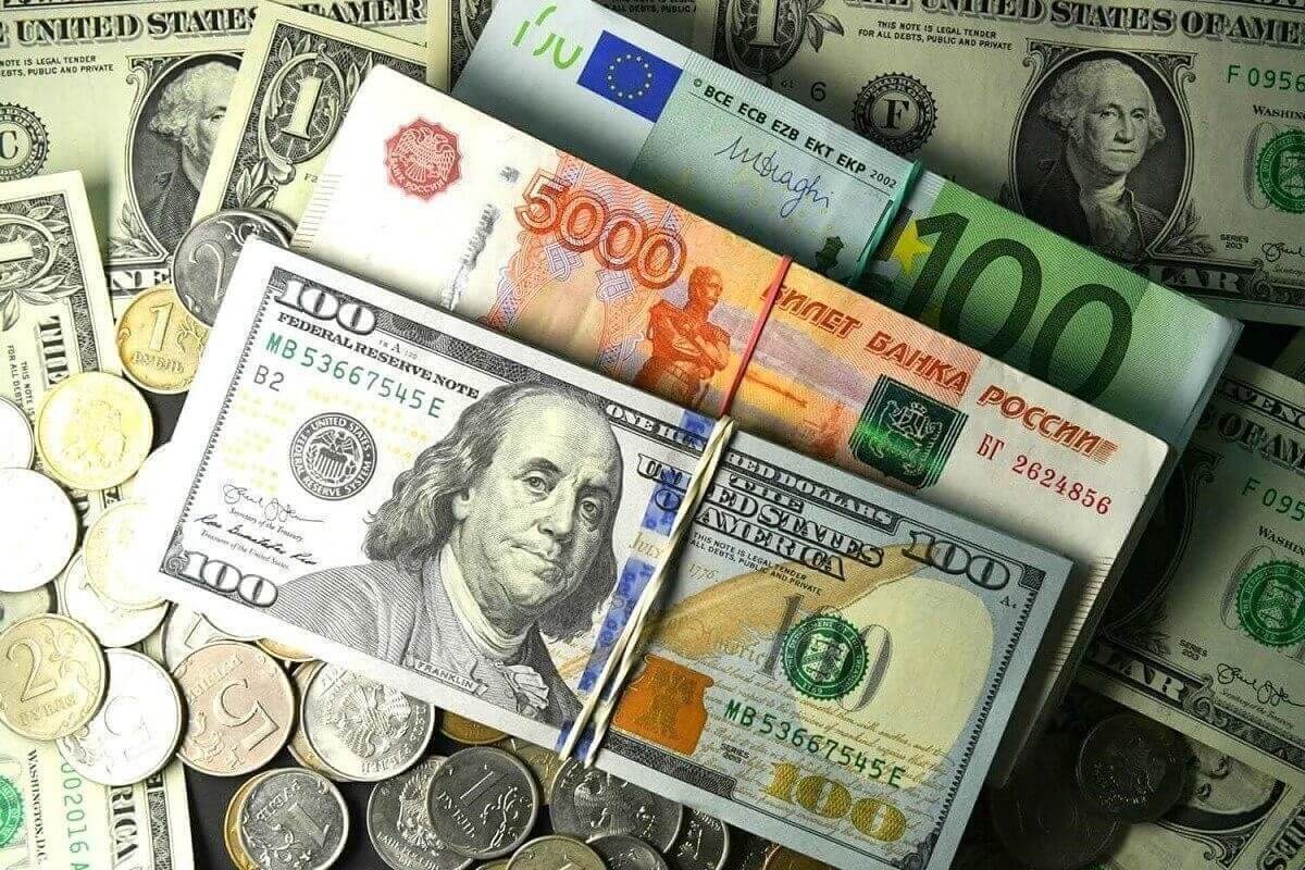 Курс валют на 22 сентября 2023 года: доллар, рубль и евро