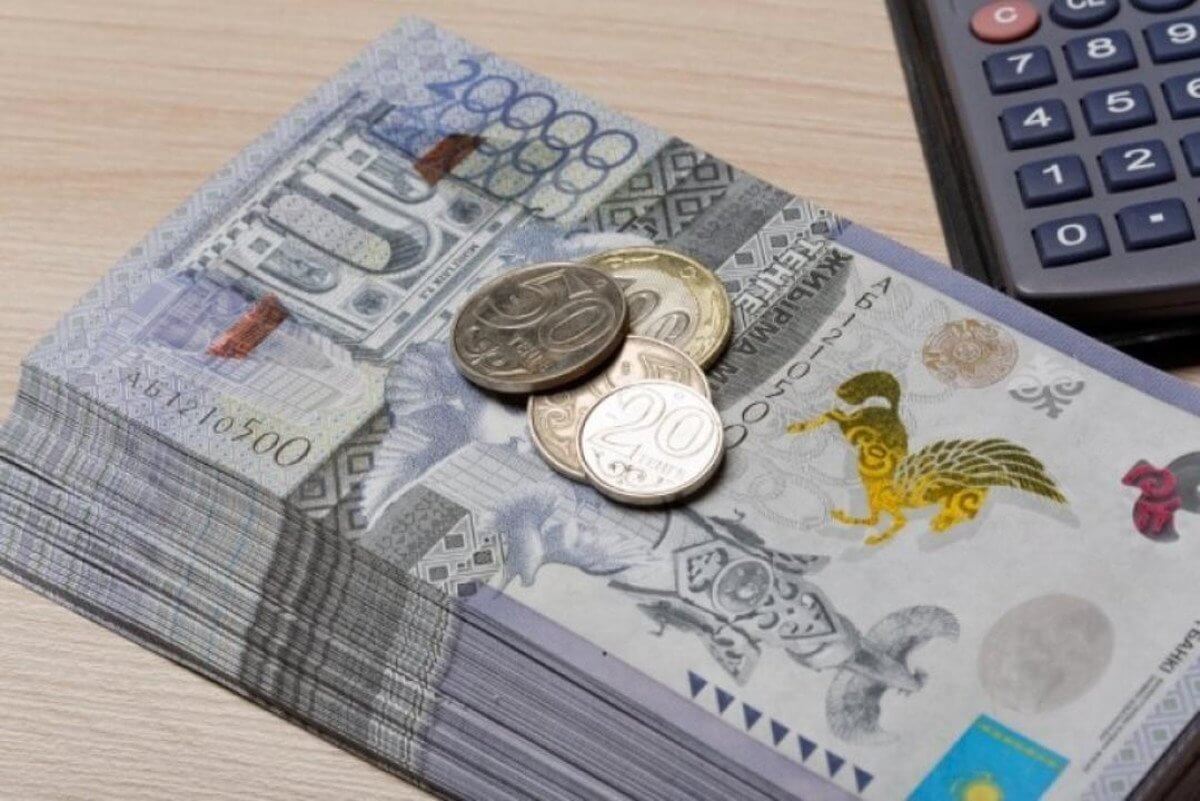 Петицию за установление минимальной зарплаты в размере 200 000 тенге создали в Казахстане