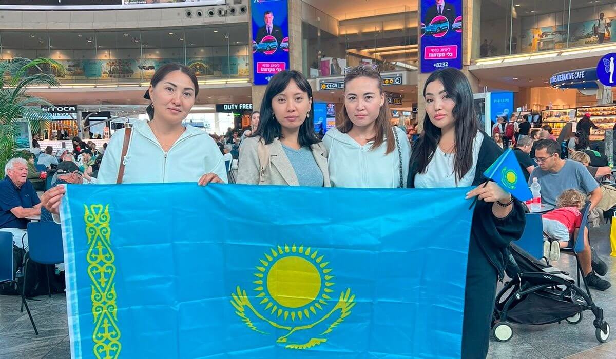 Казахстанцы в Израиле: Больные, которые не могут выдержать дорогу, вынуждены оставаться в бомбоубежищах