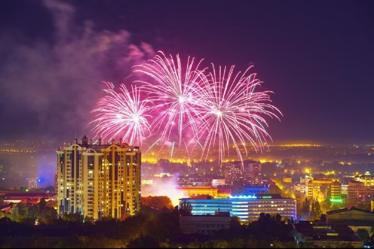 Будет ли салют в День Республики в Алматы