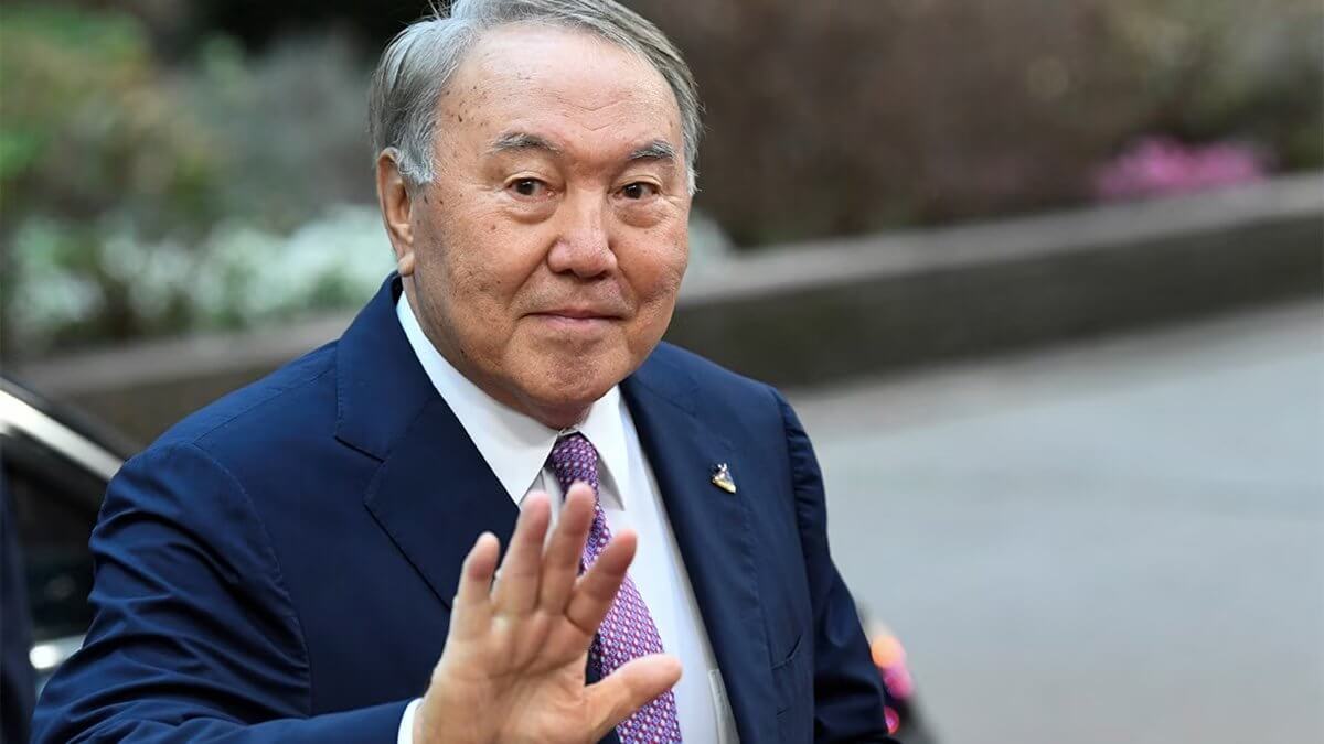 «А потом произошли большие события»: Что сказал Назарбаев Жолдасбекову перед уходом из власти
