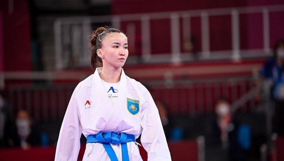 Молдир Жанбырбай принесла Казахстану историческую золотую медаль на Чемпионате мира по каратэ