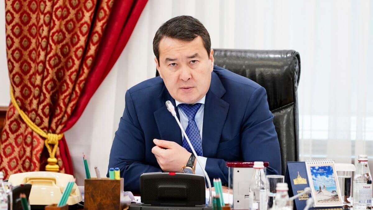 За что извинился премьер-министр Алихан Смаилов