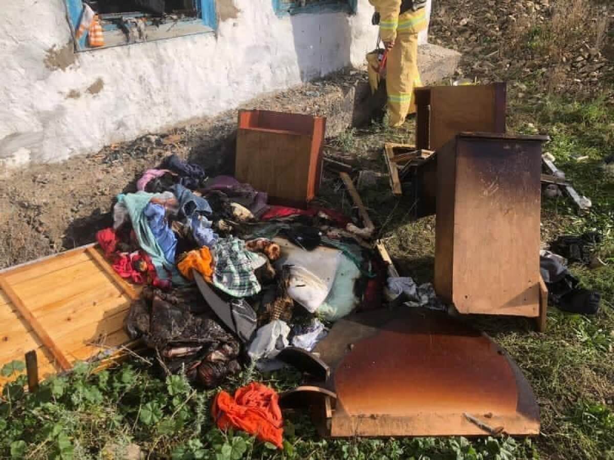 В Аягозе из дома, где погибли четверо детей во время пожара, похищено 900 тысяч тенге