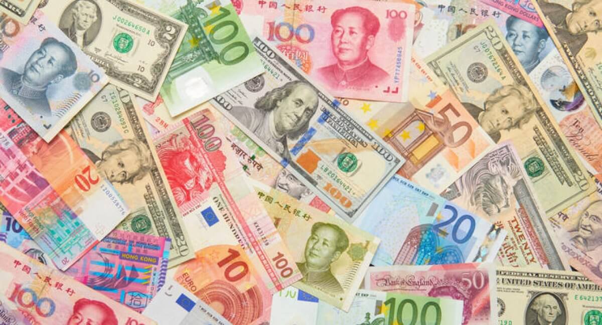 Курс валют на 11 ноября 2023 года: доллар, рубль и евро