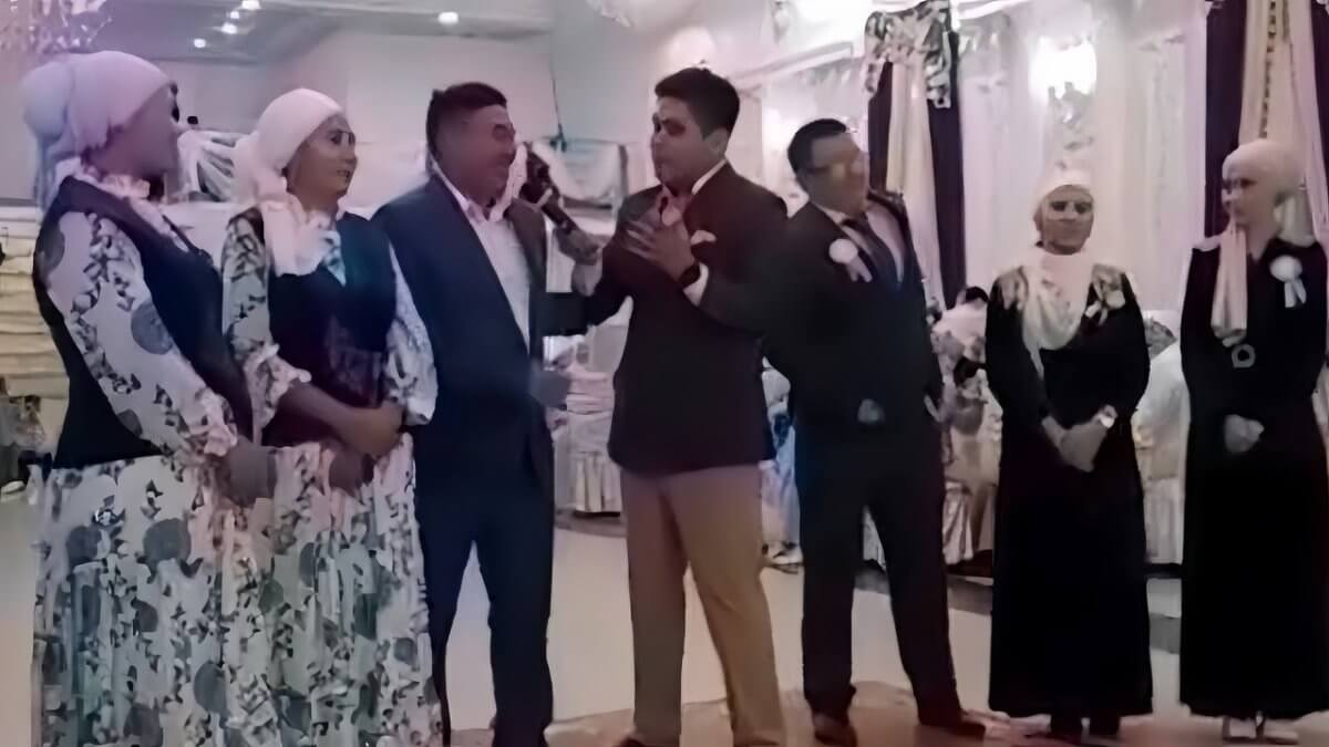 «Как вы их уговорили?": в сети обсуждается видео со свадьбы о сватьях, имеющих по две жены
