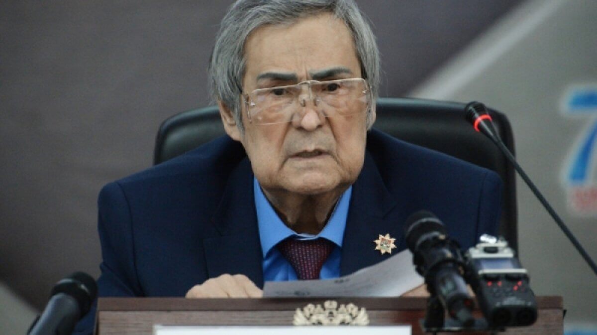 Умер известный российский политик казахского происхождения Аман Тулеев