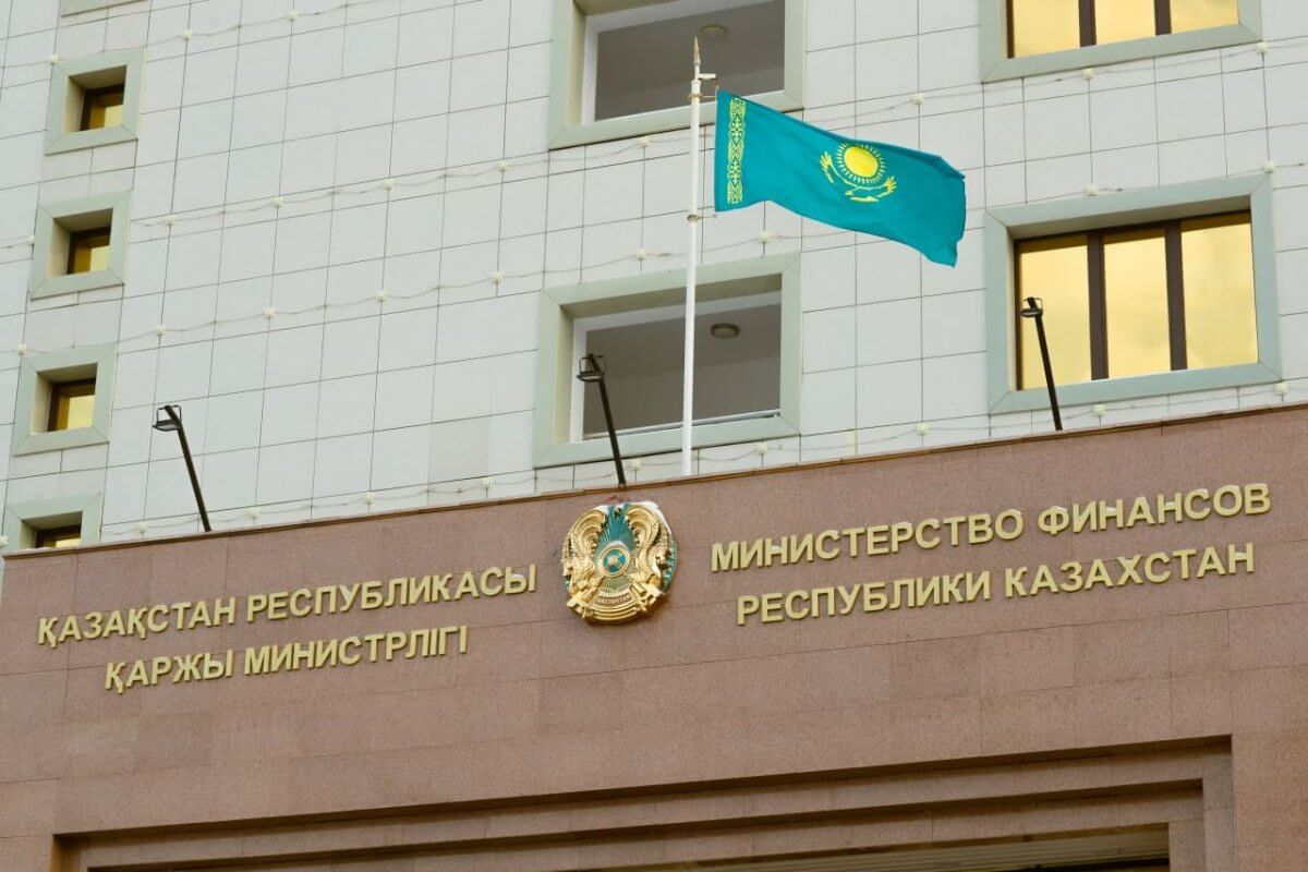 На Министерство финансов подали в суд из-за "реестра иноагентов" – суд вынес решение