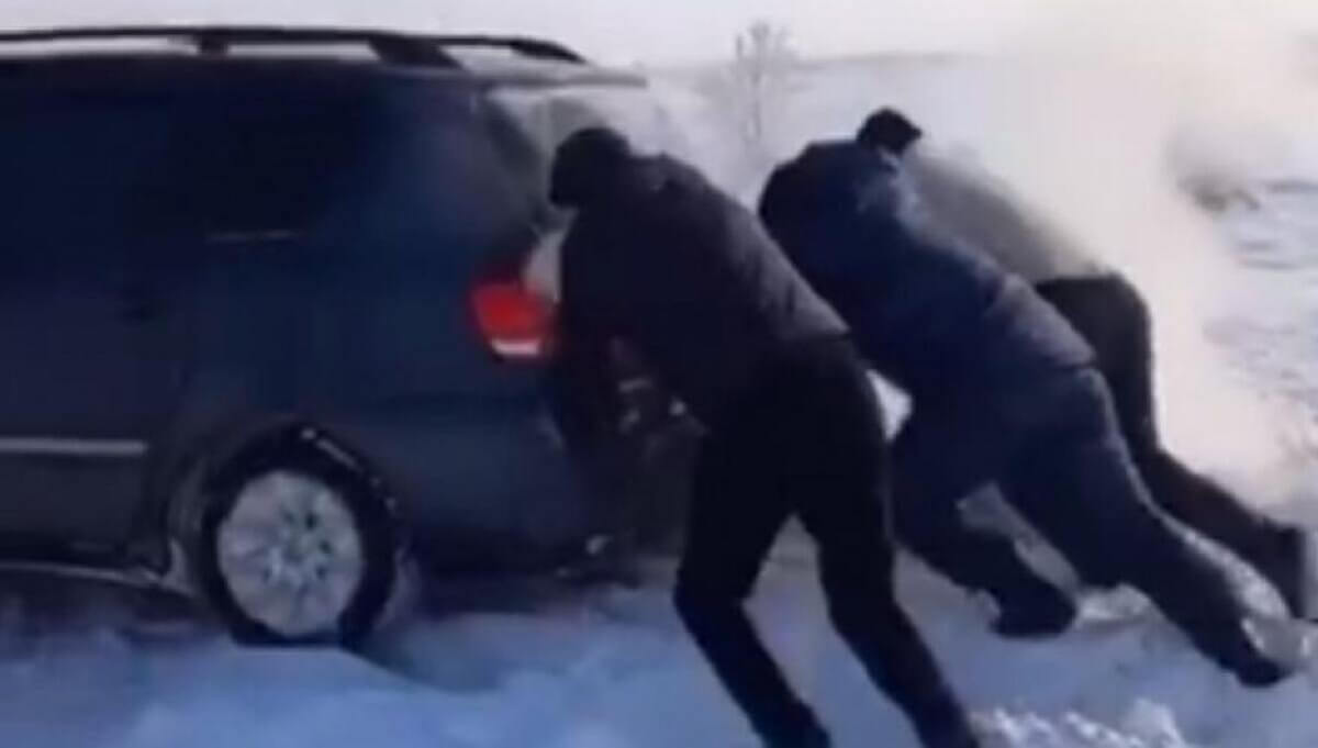 В Жамбылской области объявили ЧС: Один человек получил обморожение