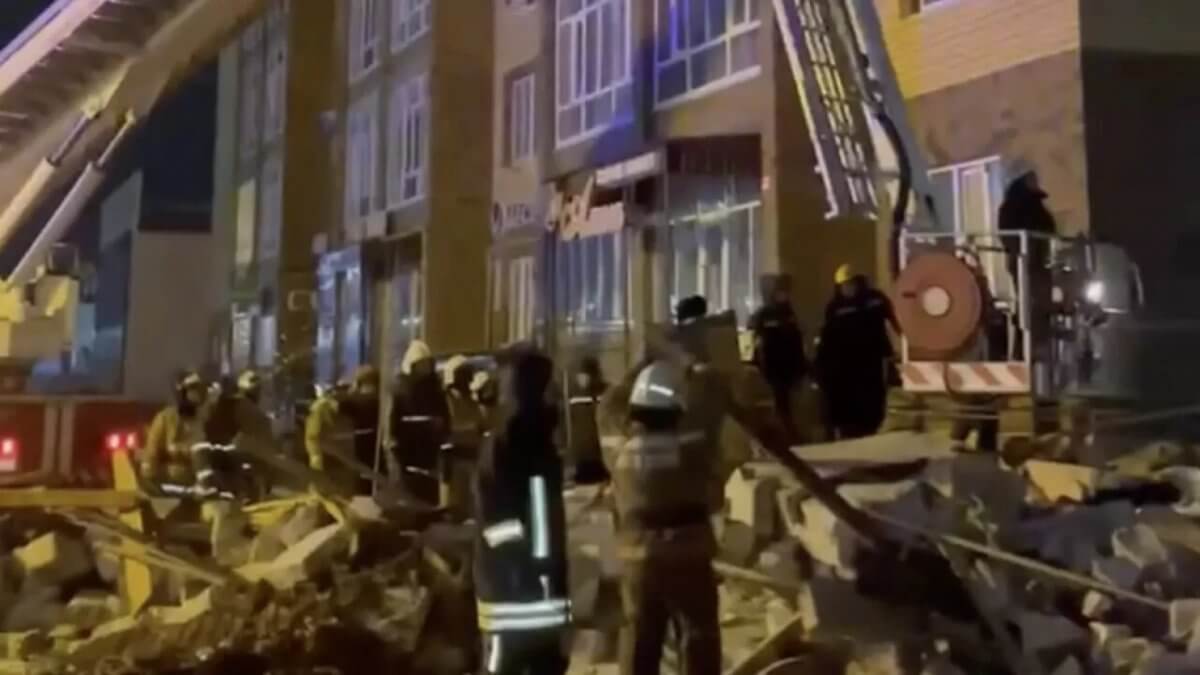 Двое погибли и пятеро госпитализированы в результате взрыва в кафе в Уральске