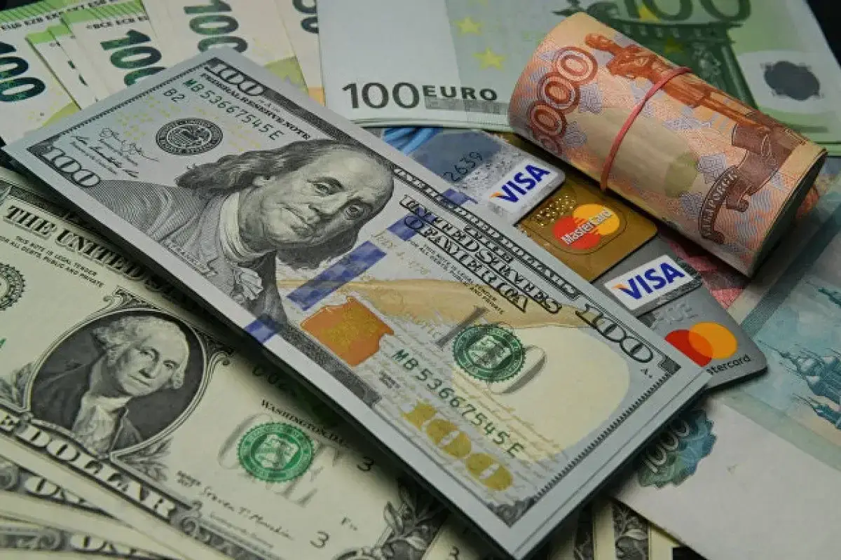 Курс валют на 16 января 2024 года: доллар, рубль и евро