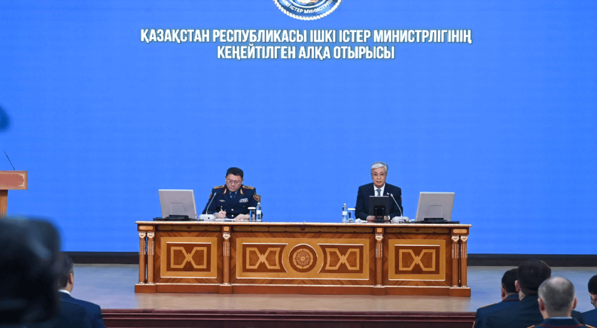 В этом году будет внеочередная переаттестация полиции: Глава государства провел заседание с МВД