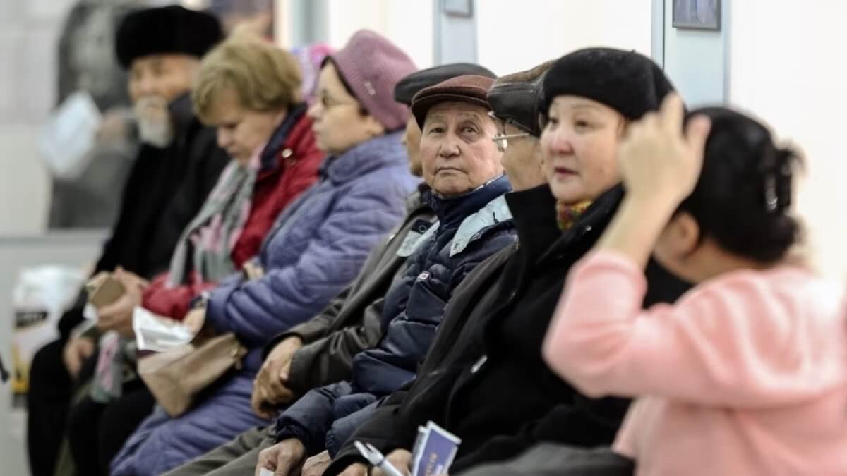50 тыс тенге к пенсии: какие документы нужно сдавать пенсионерам Алматы для соцпомощи