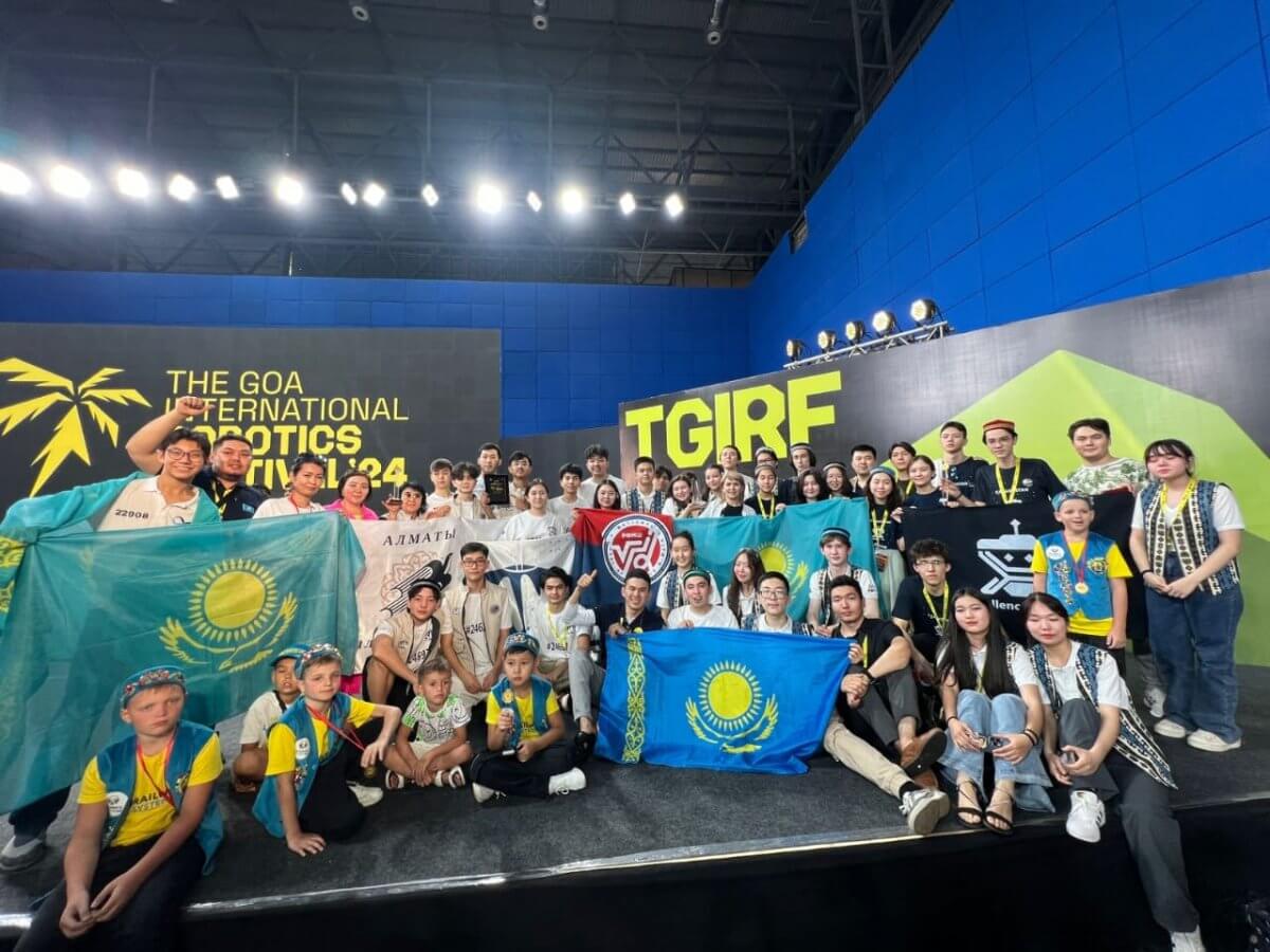 Алматинские школьники выиграли чемпионат по робототехнике в Индии