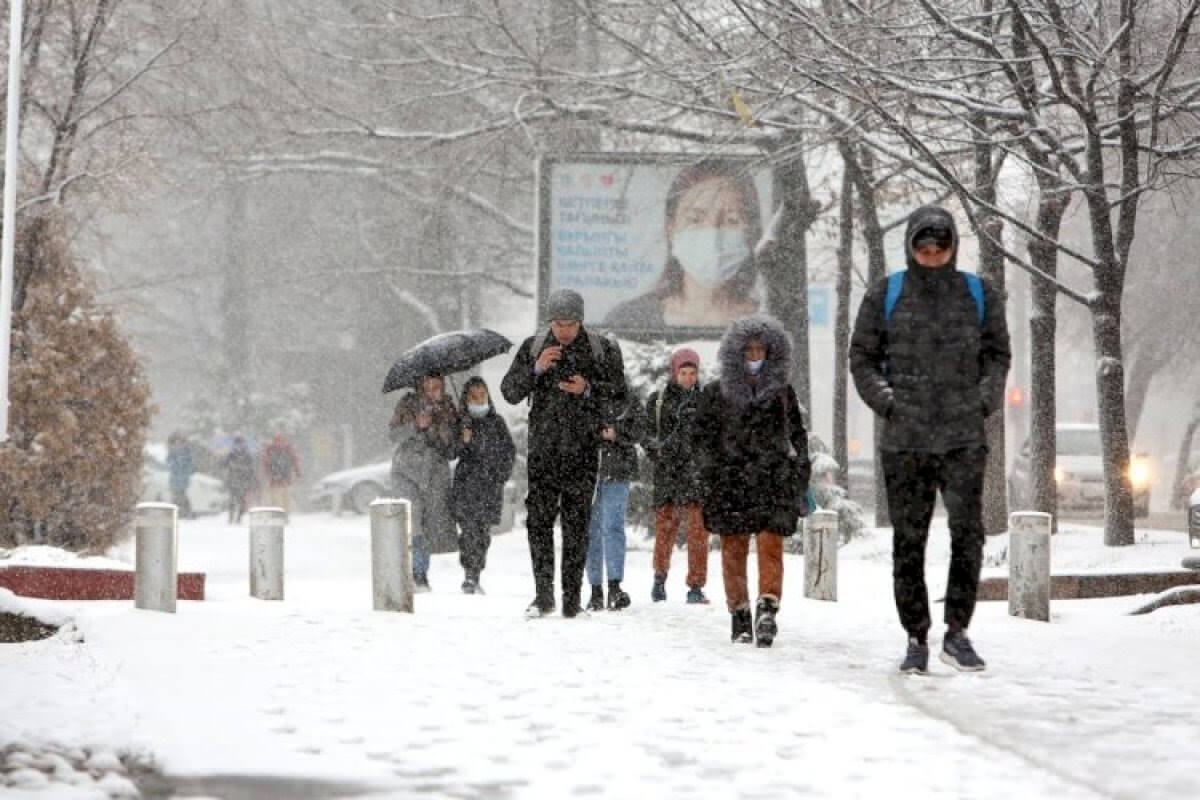 Какая погода ждет Алматы 16 и 17 февраля: почему власти предупреждают жителей