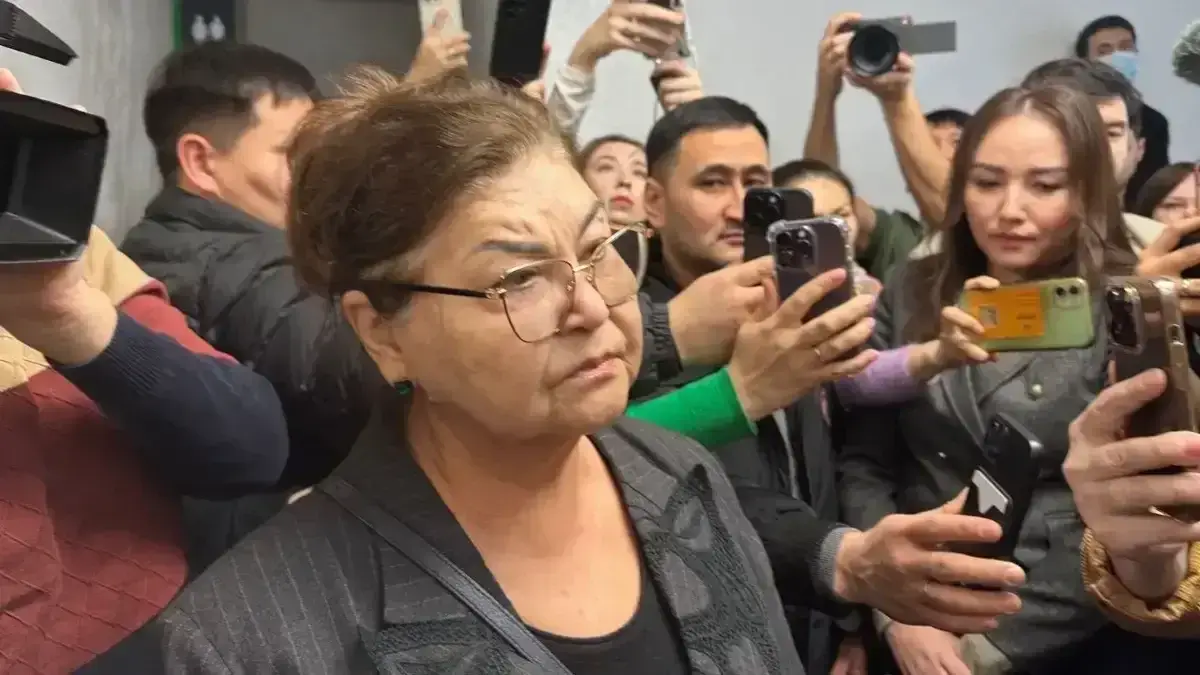 Мать Бишимбаева подала жалобу на известного адвоката  Джохара Утебекова