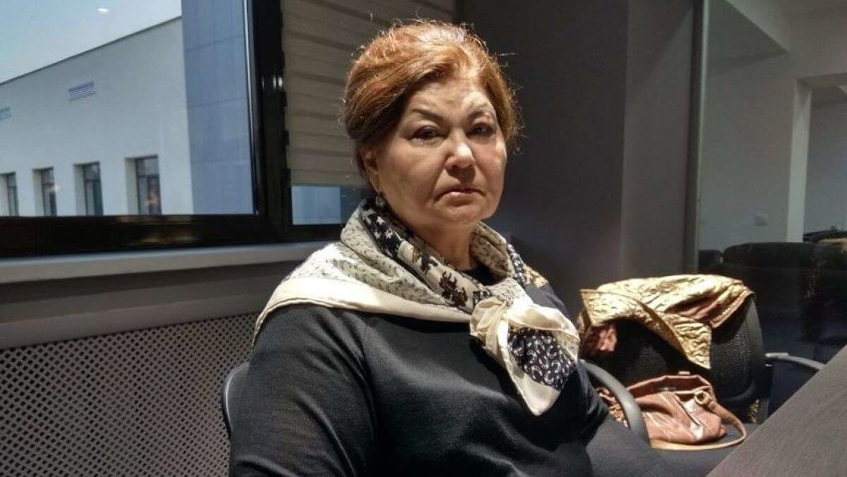 «Понять меня как мать»: Мать Бишимбаева сделала заявление в суде