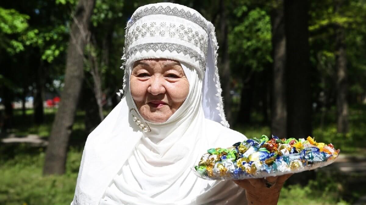 В Казахстане впервые отмечают День матери