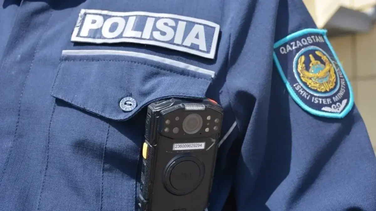 Пьяный пассажир  напал на полицейских в Уральске