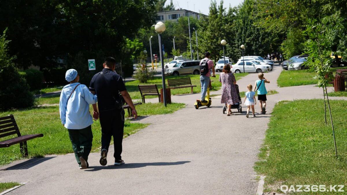 Сколько дней будут отдыхать казахстанцы в октябре