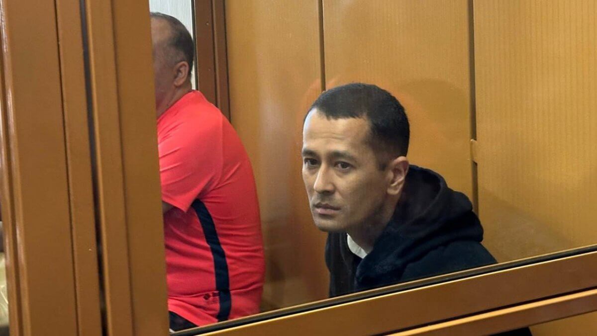 Казахстанского журналиста Данияра Адилбекова приговорили к 4 годам и 6 месяцам тюрьмы