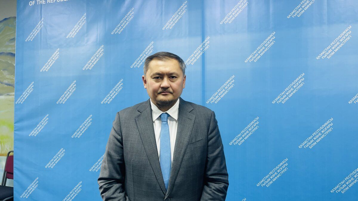 «Лжец и обманщик»: Саясат Нурбек рассказал, как его дети после возвращения в Казахстан подверглись буллингу и хейту