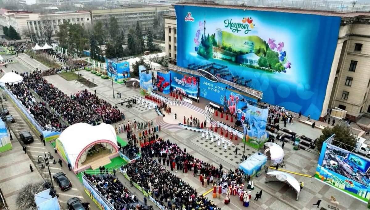 В Алматы готовят грандиозный Наурыз: звезды тюркского мира, ярмарки и шоу с роботами