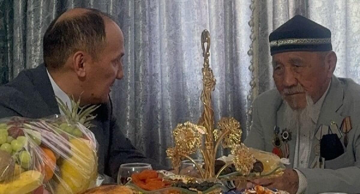 100-летним юбилеем поздравили ветерана войны в Шымкенте