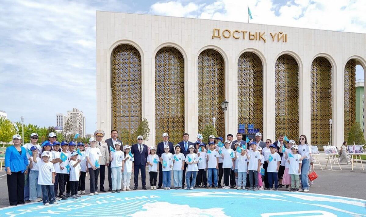 В Туркестане отметили праздник единства народа