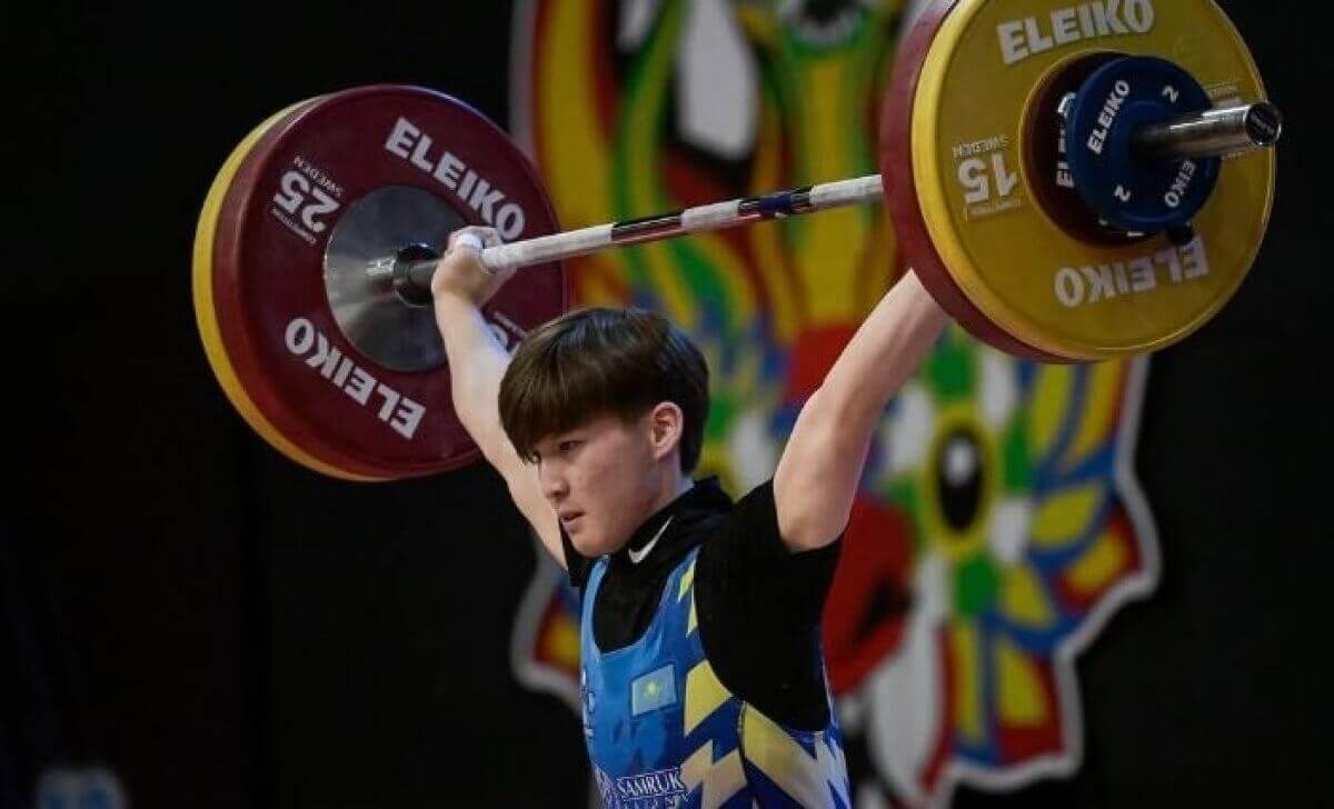 Казахстан завоевал «золото» чемпионата мира по тяжелой атлетике