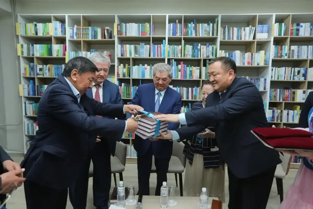 Книгу редких фронтовых писем презентовали в Астане