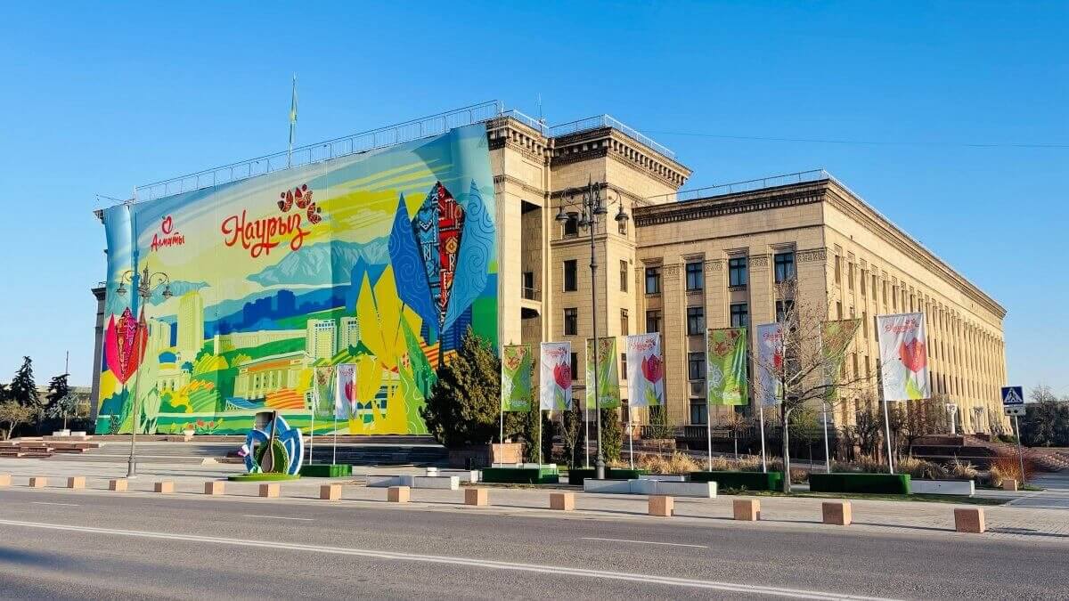 Погода 9 мая: в Казахстане ожидаются дожди, грозы и пыльные бури