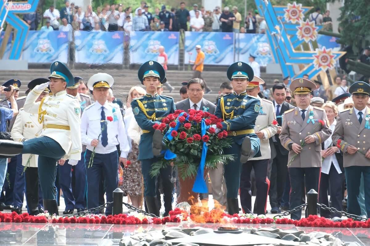 В Алматы отпраздновали 80-ю годовщину Победы